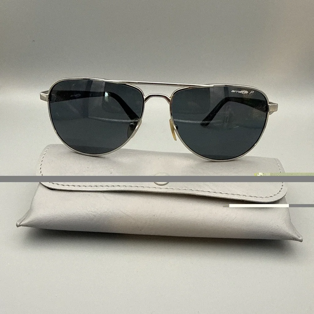 Arnette Aviator Sunglasses 3061-503/71 One Time Polarized Gold Frames EUC